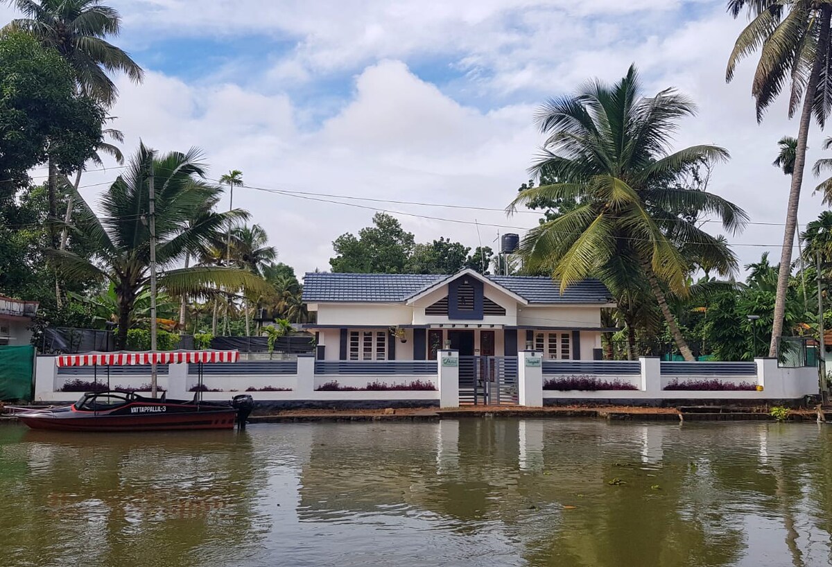 Oasis (More than a Homestay) entire villa.