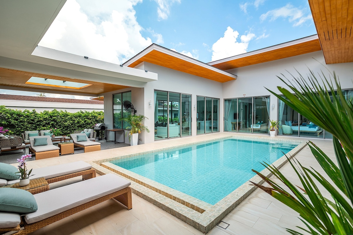 Villa Mimosa III, Spacious 4 Bedroom Private pool