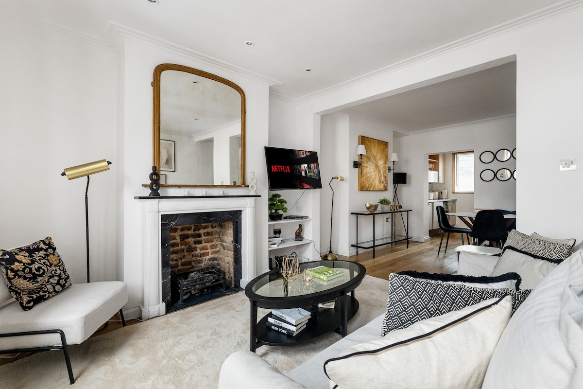 City Chic Maisonette: Exclusive Living by Harrods