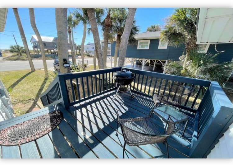 Original Edisto Beach Cottage, Across from Beach