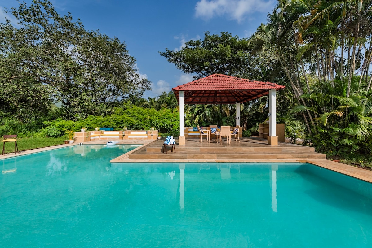4BHK Luxury Pet-friendly Pool Villa with Huge Lawn