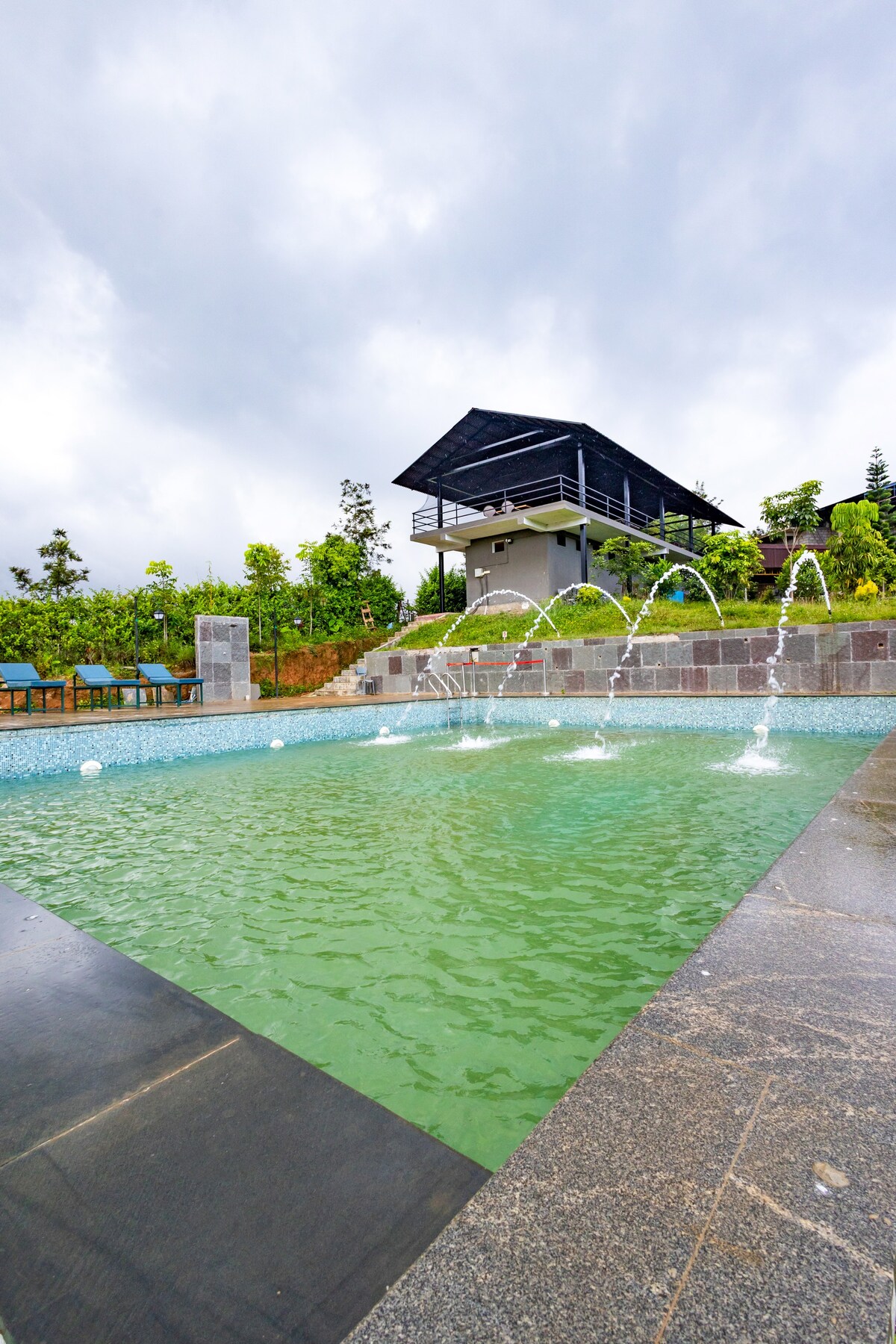 Cozy Cottages with pool