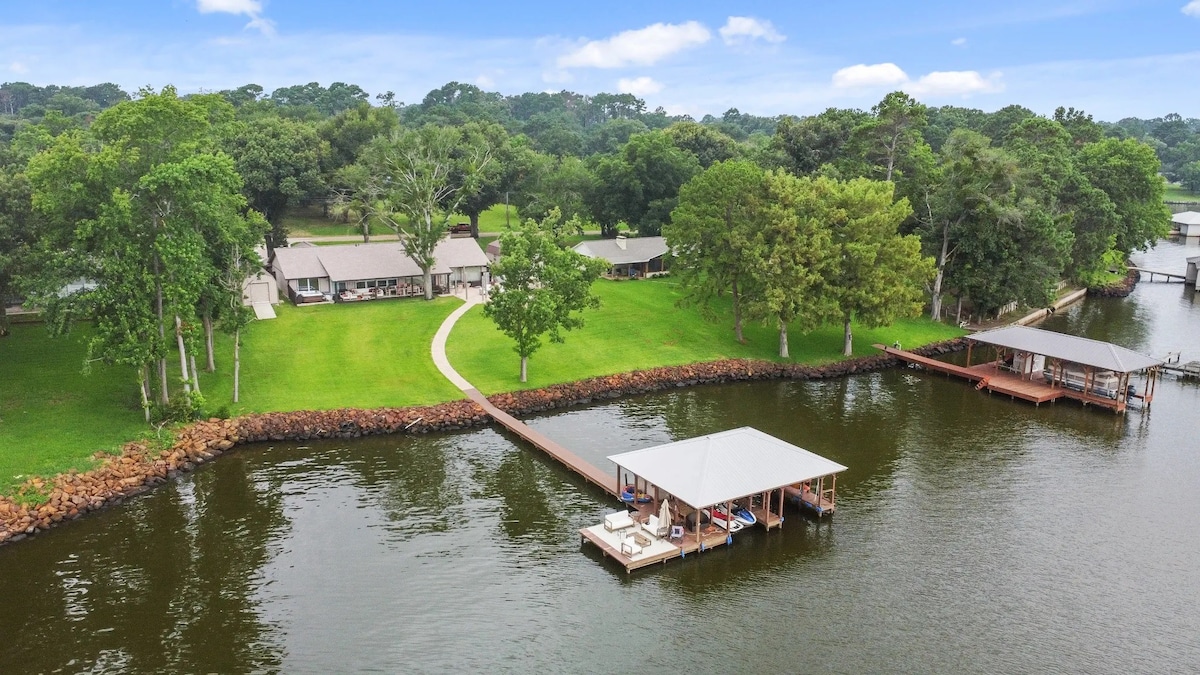 Luxury on the Lake at Legends Retreat