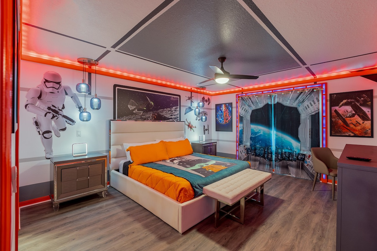 No Airbnb Fees! Themed Home Pool/ Game Room 238021