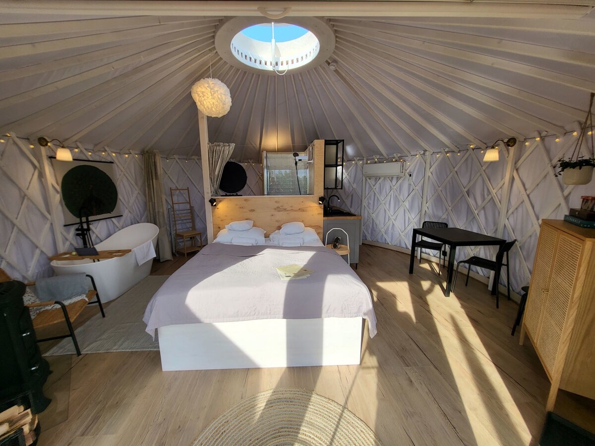 Izera Glamping Adults & Spa - yurt A4