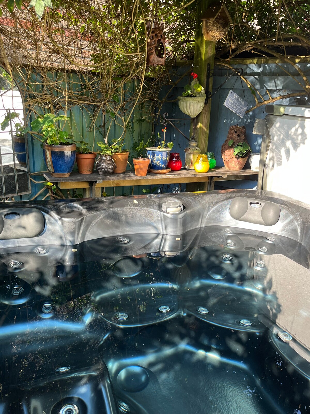 单人房热水浴缸花园