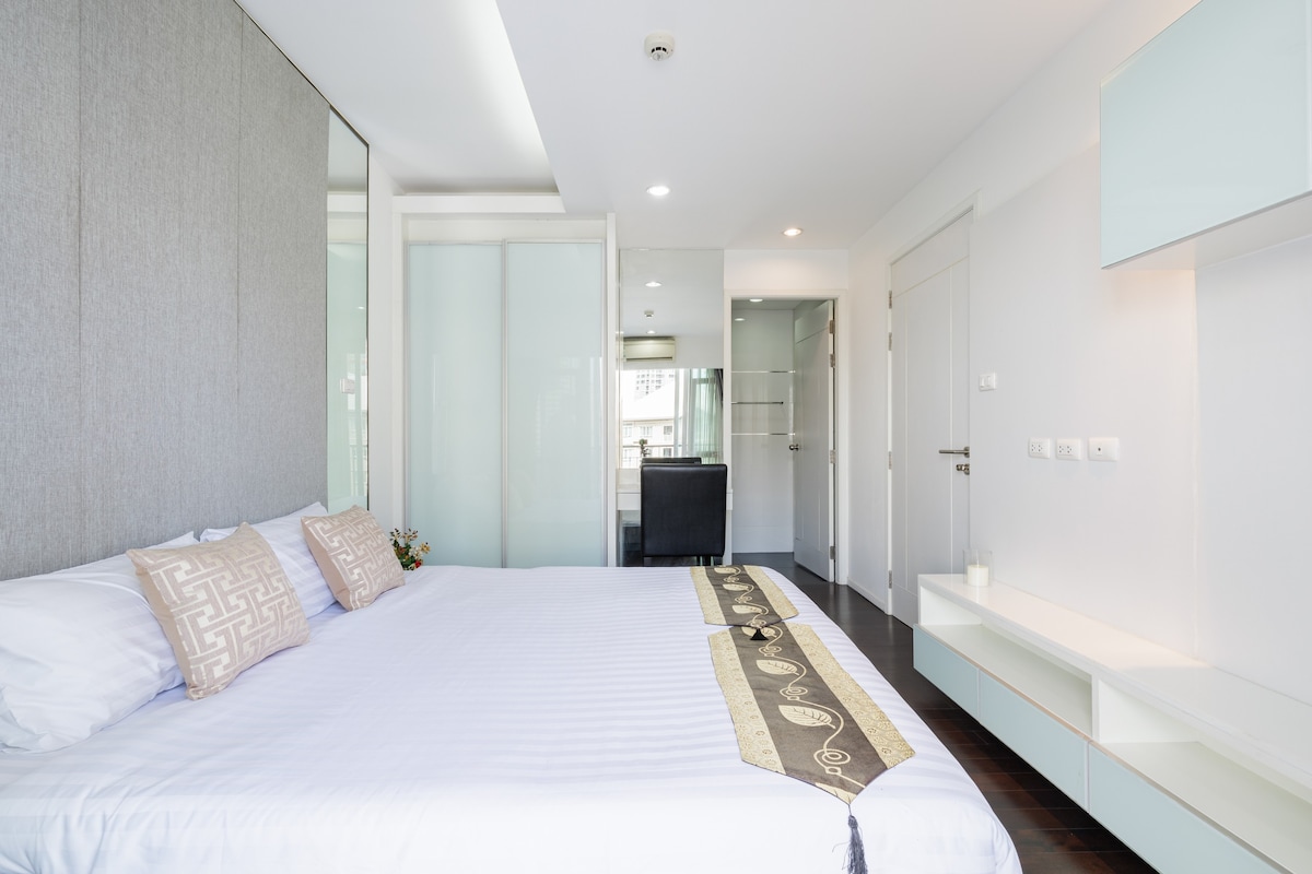 加大双人床-现代化且优雅的1卧室套房