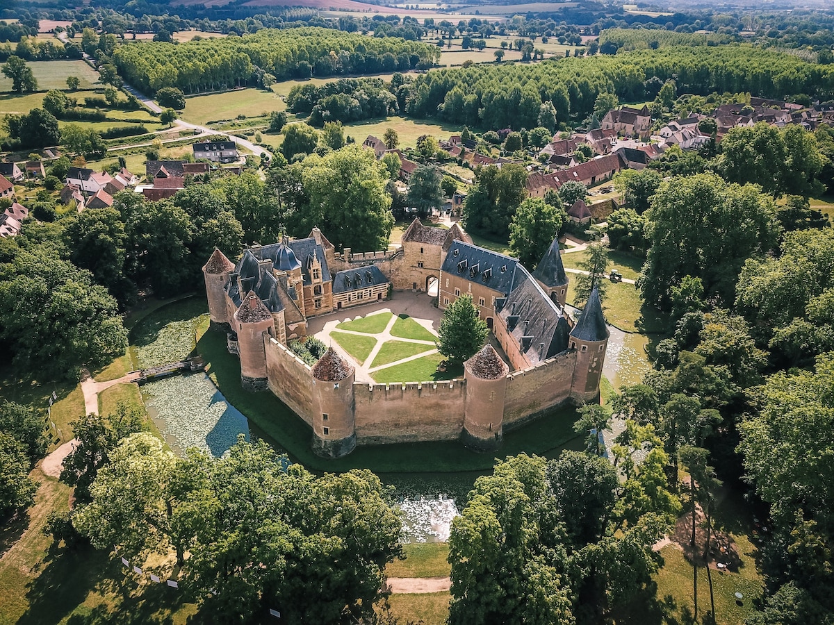 Château d'Ainay-le-Vieil - Suite familiale Bigny