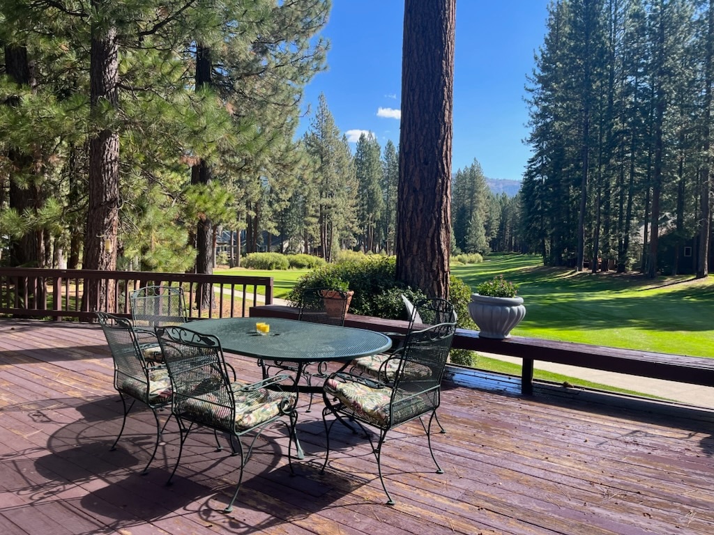 Hot tub, golf course views