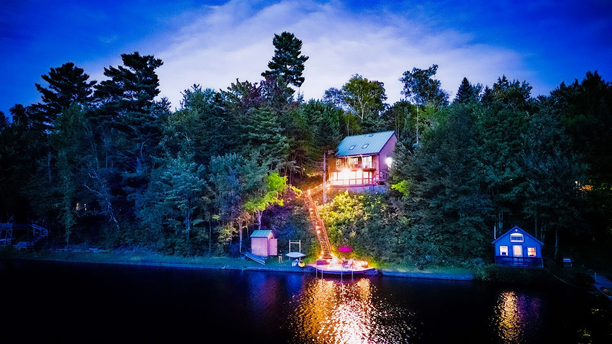 Stairway To Heaven-VT Lakefront! Spa Hot-Tub+More