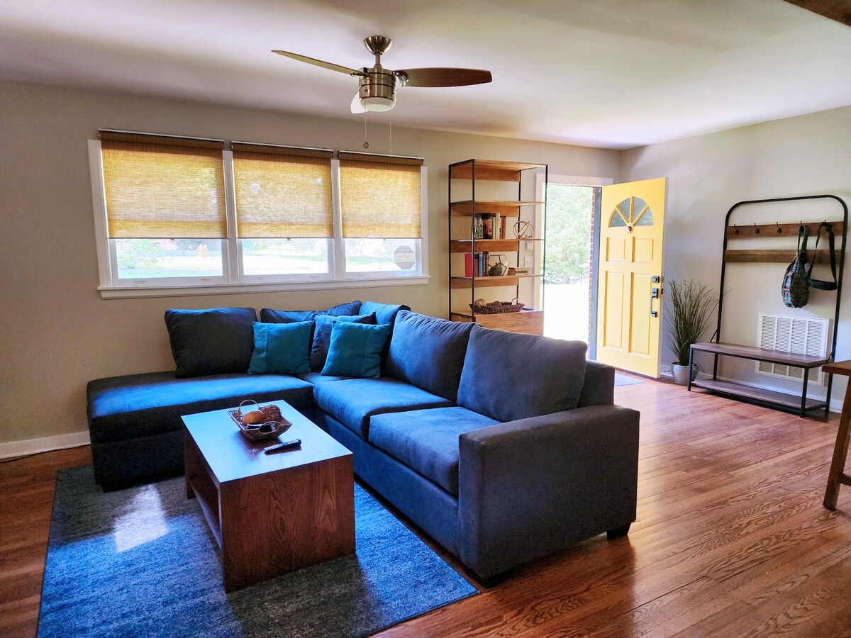 Cozy Updated Mid-Century Ranch