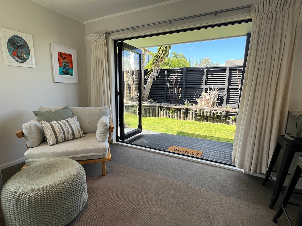 Pet Friendly Papamoa Beach Pad