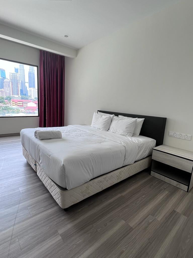 Kingston KL | KLCC View with Comfortable King Bed