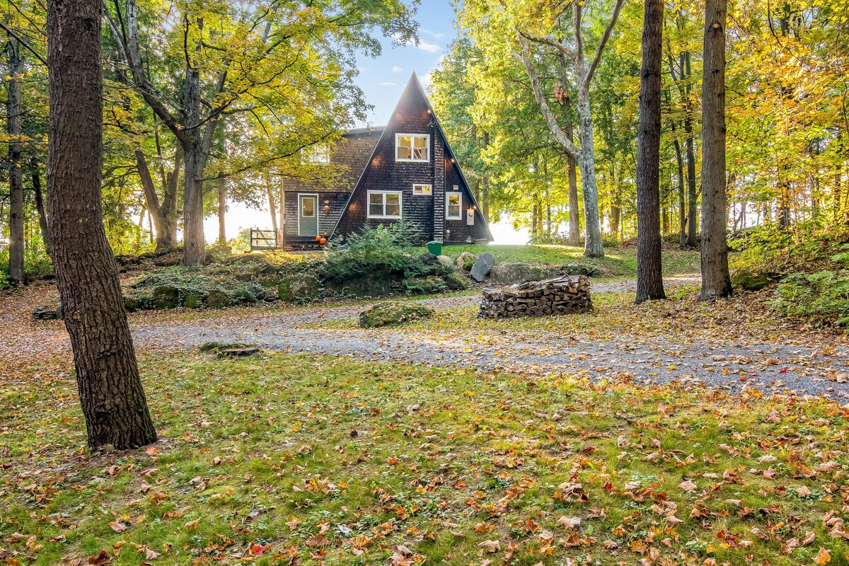 A-Frame with lake views! Close to Burlington!