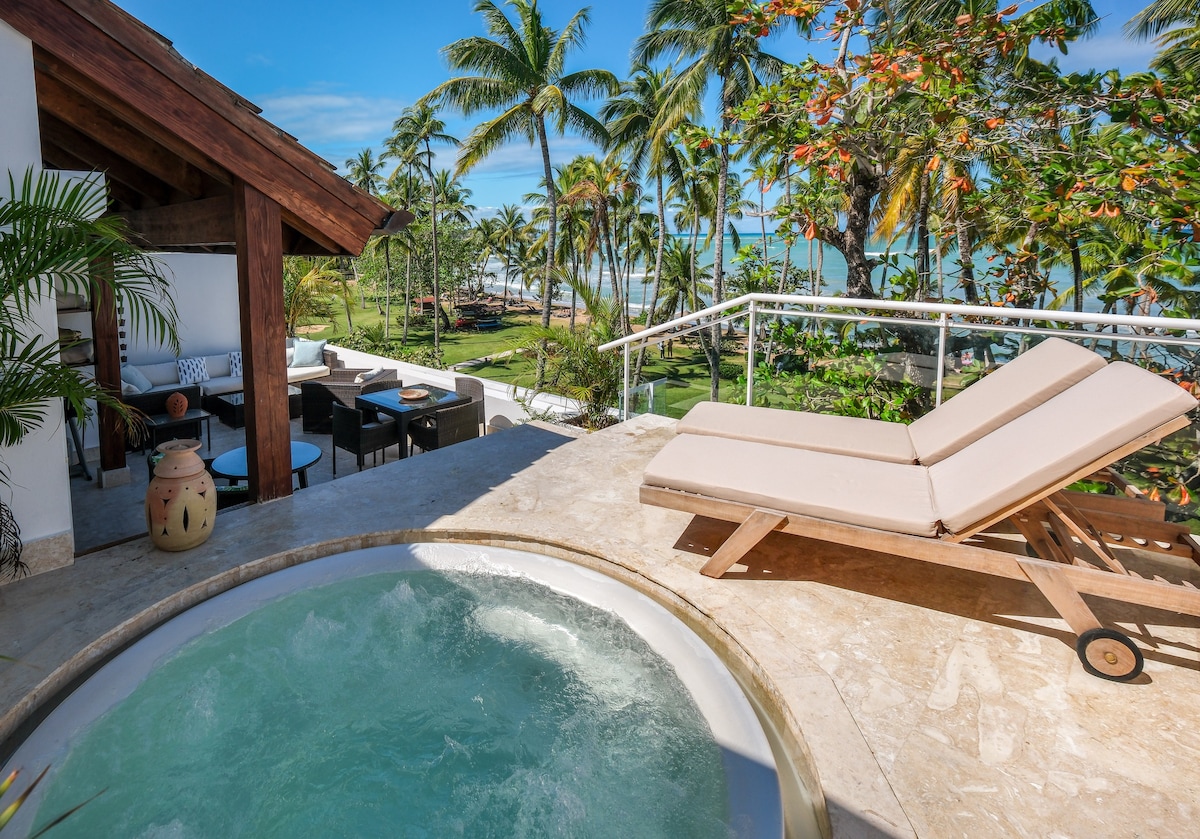 Oceanfront Paradise Penthouse