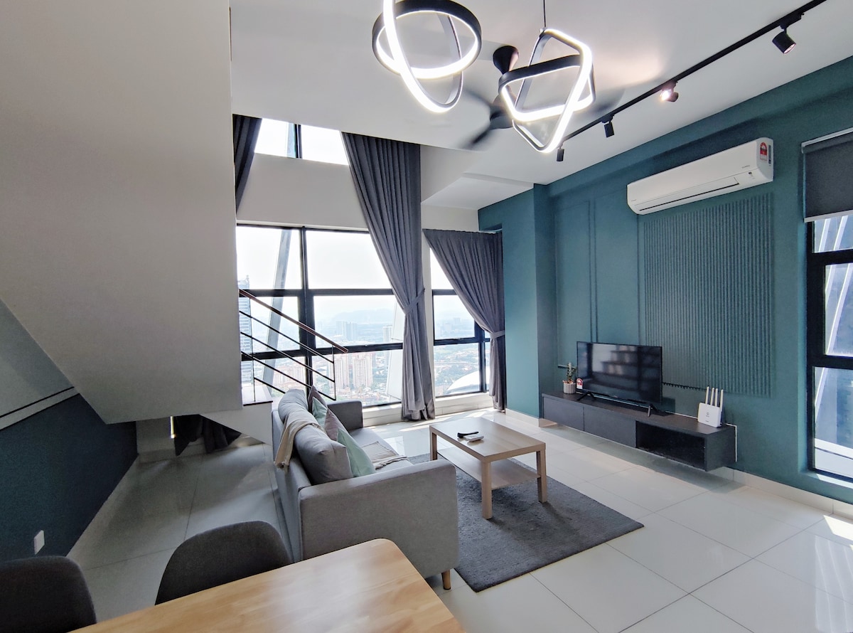 Organized and Modern 2BR Duplex @ Arte Mont Kiara