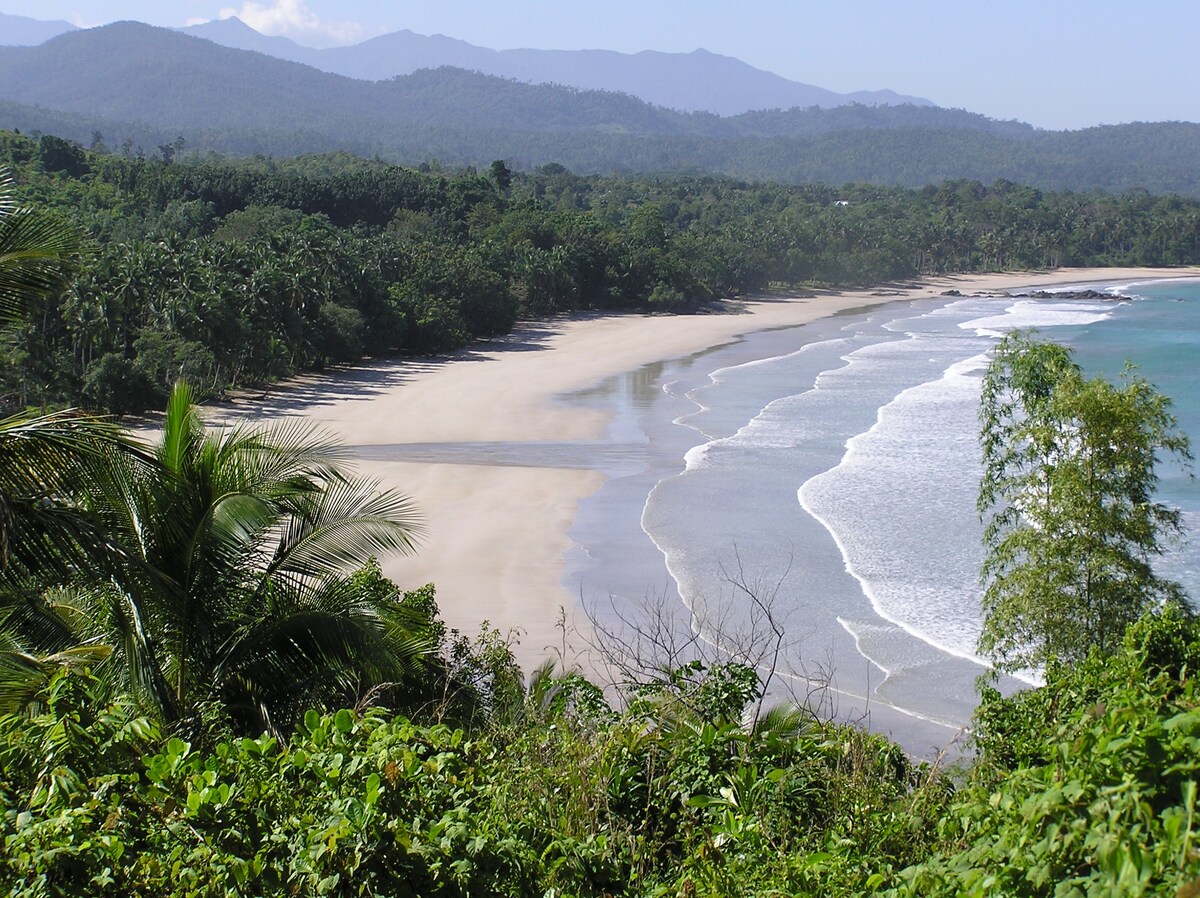 Large Family Room. Beach. Nature