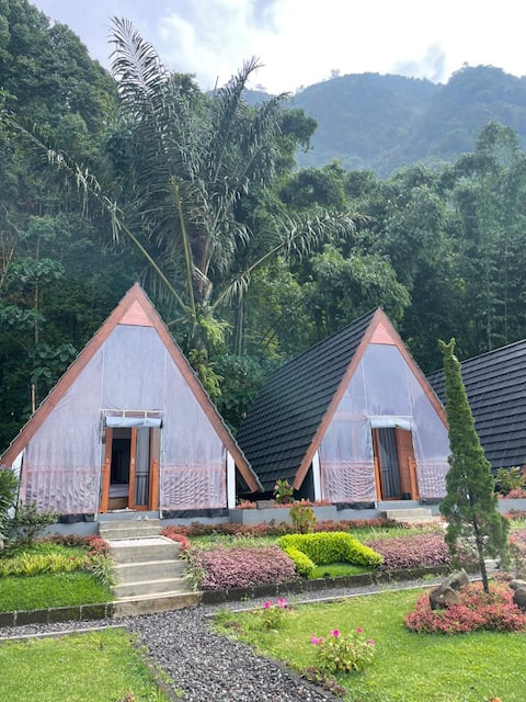 Famous! 3 Bedroom Glamping Near Beratan Lake, Bali