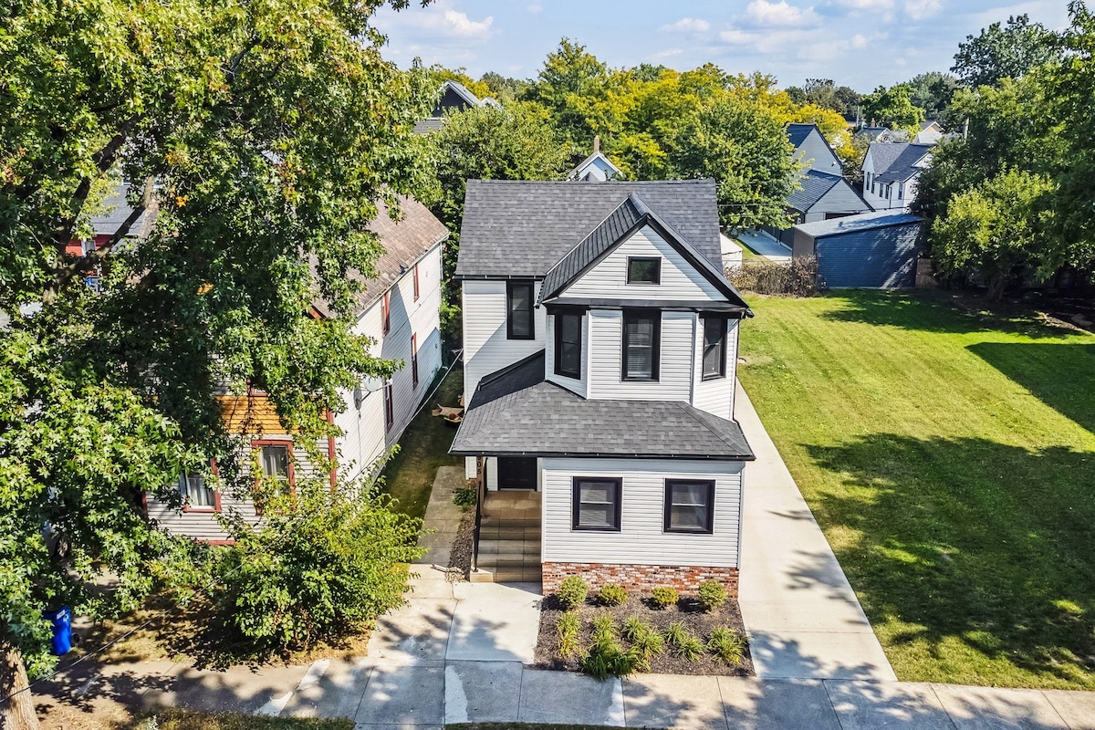 Believeland Bungalow-Bball Hoop/Office/5 min to DT