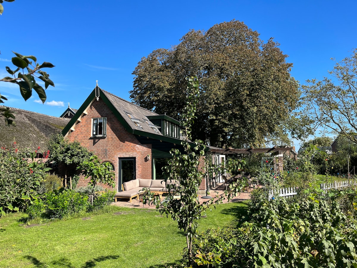 19th century farmhouse near Leiden