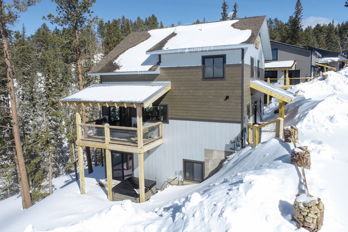 Black Hills Basecamp | Sleeps 18+