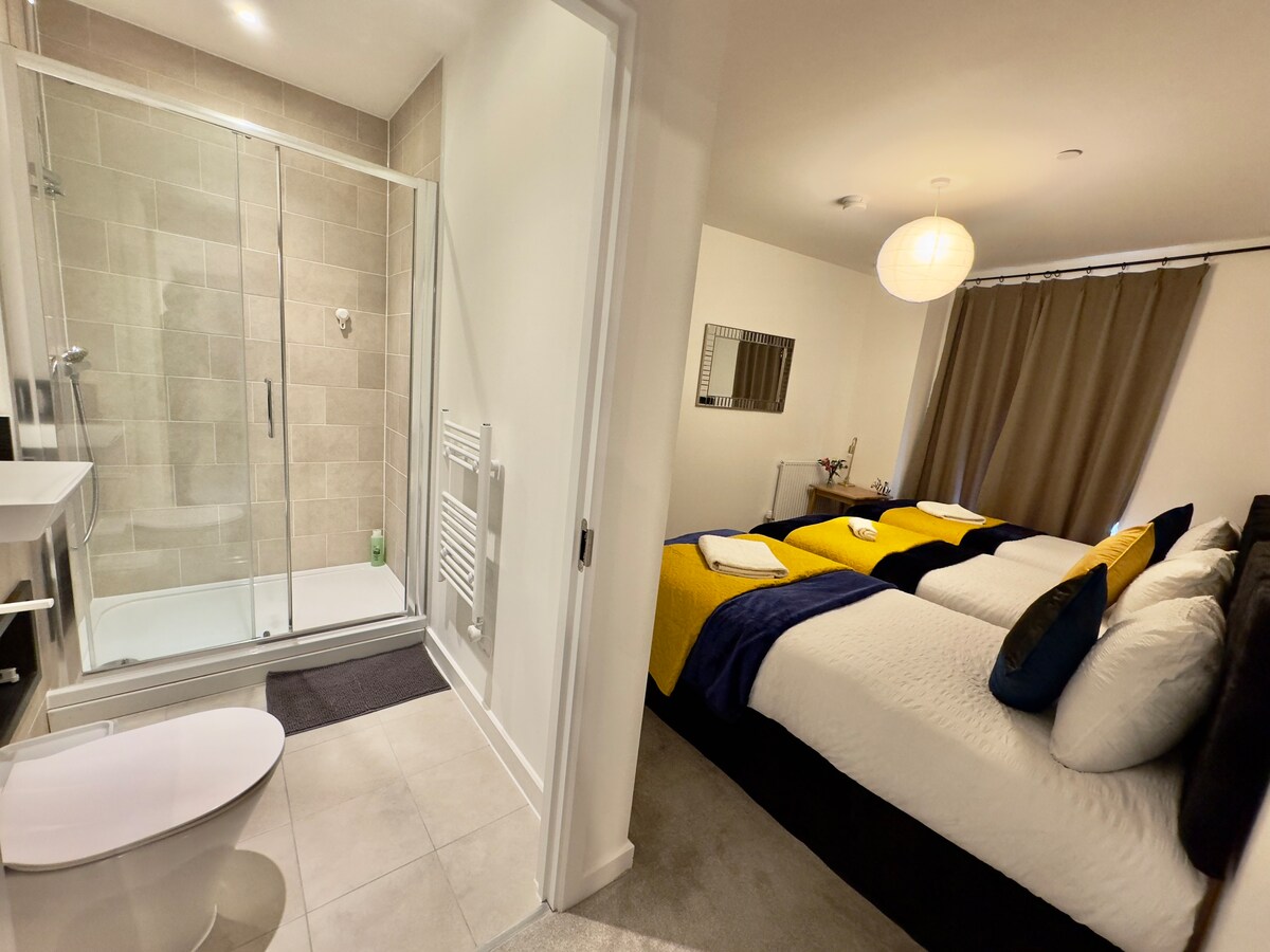 3Bedroom, 2Bathroom, Balcony,Luxury Flat Westfield