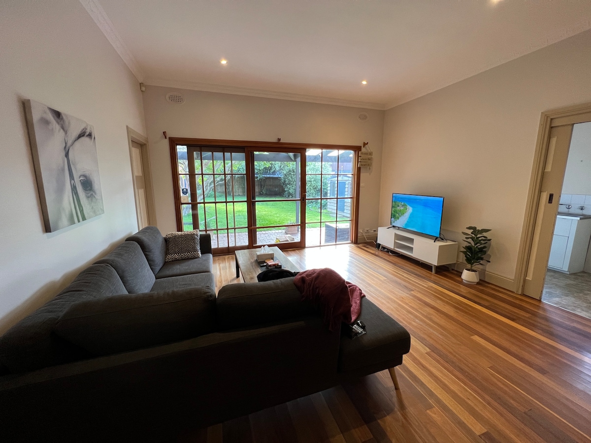 Private Room feels like home | 5min from Caulfield