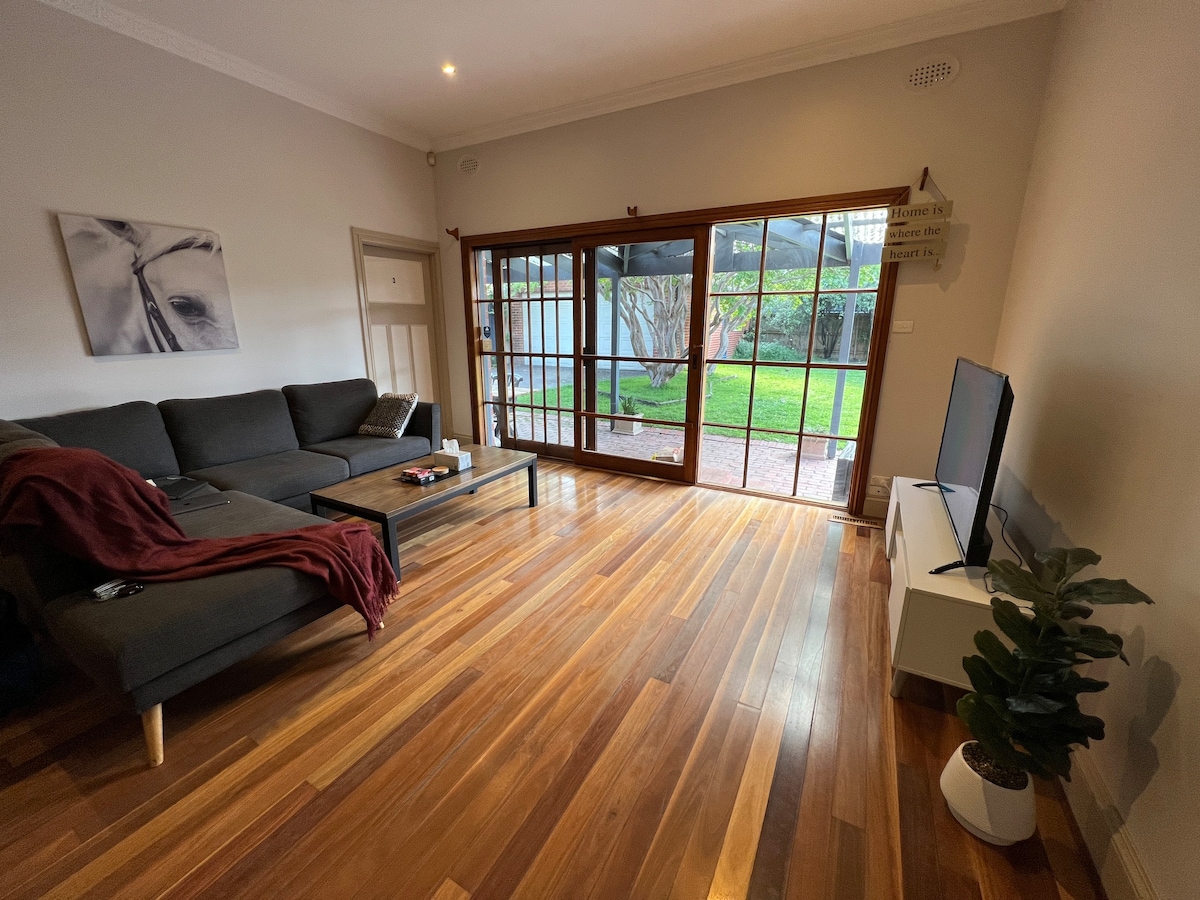 Private Room feels like home | 5min from Caulfield