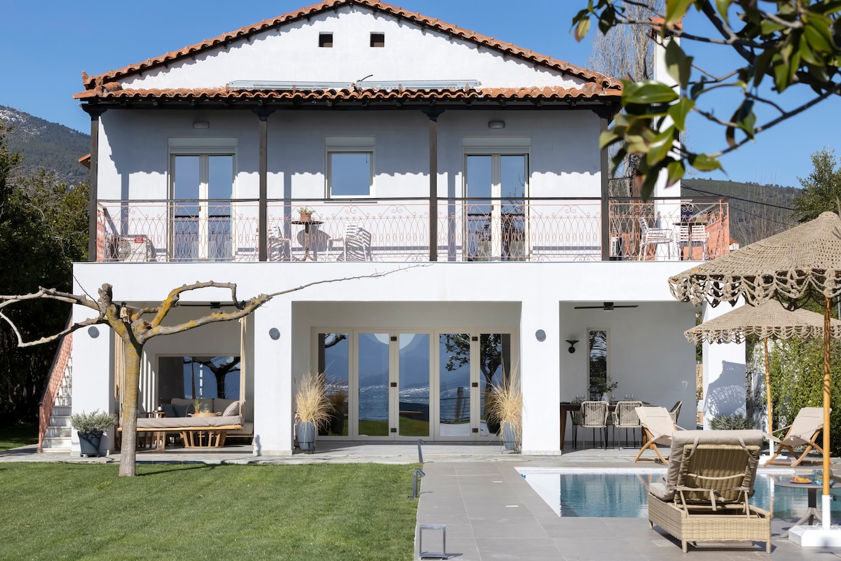 Luxury villa | Exclusive Beach access | 6BR | Pool