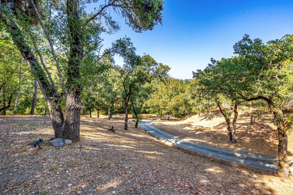 Calistoga Hills Hideaway on 22 Acres