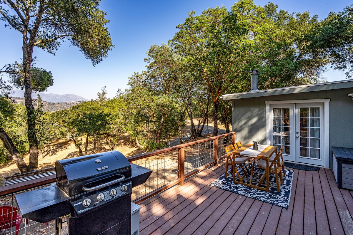 Calistoga Hills Hideaway on 22 Acres