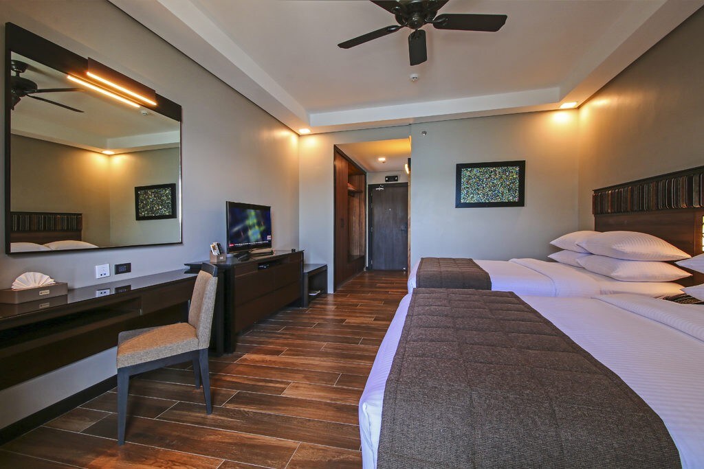 Superior Serenity Suite