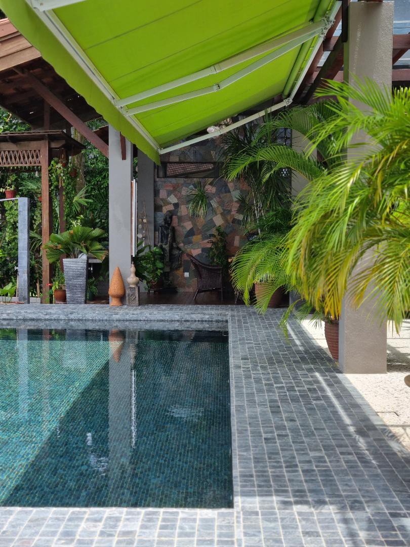 Chalet with pool in Kuala Lumpur