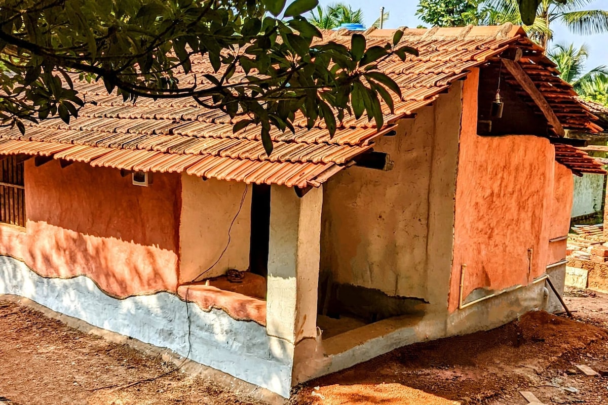 House of Mud Dauber, South Goa