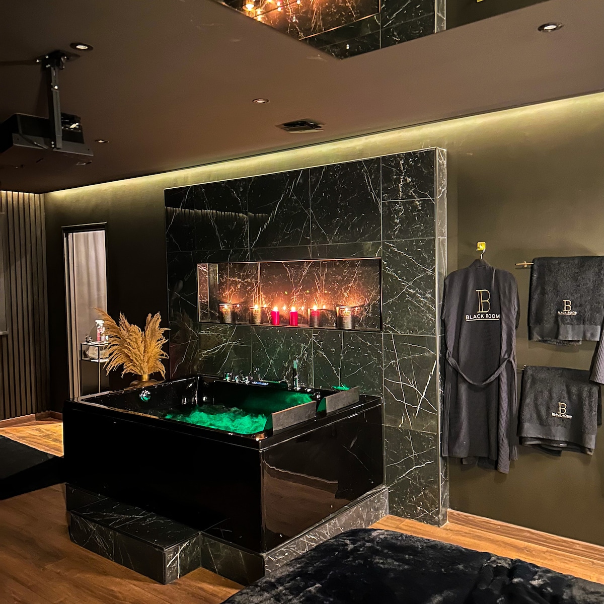 BlackRoom Suite de Luxe 50 Shades de grey