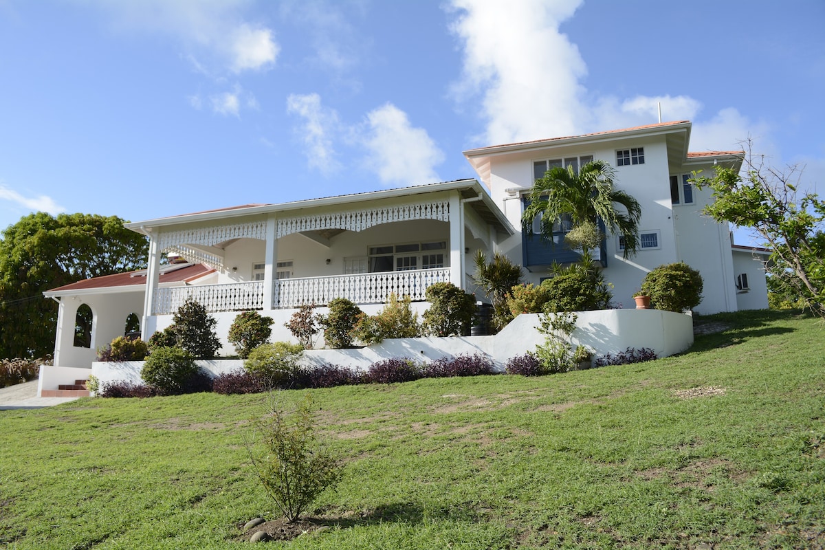 Cap Estate Villa Close to Beach