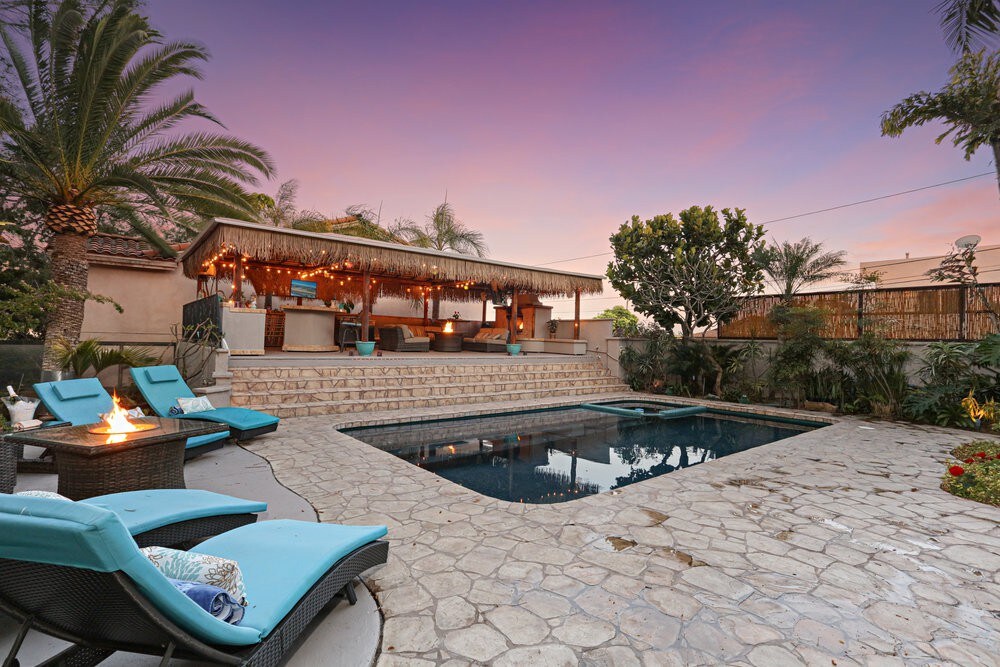 Pool Oasis in Pacific Beach