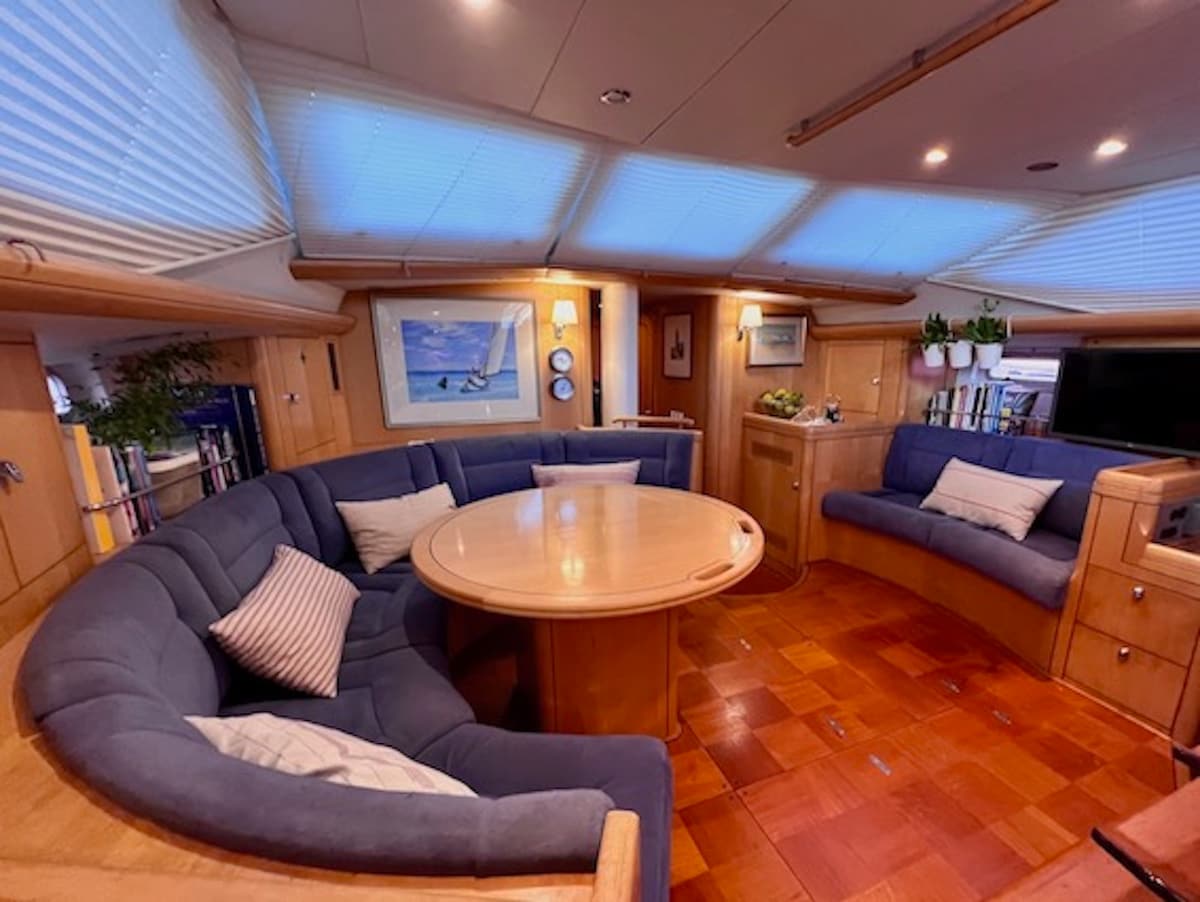 Fully Crewed Luxury Charter, BVIs