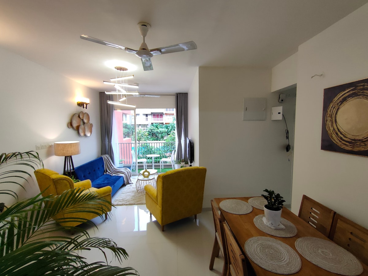 Contemporary 2 BHK | Pool view | Zennova Stays