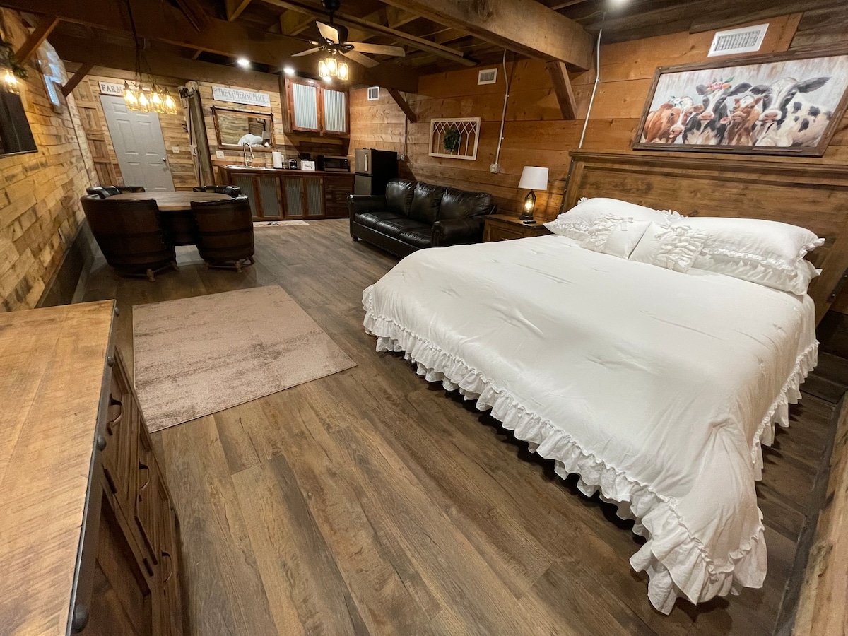 4 Generations Barn Suite