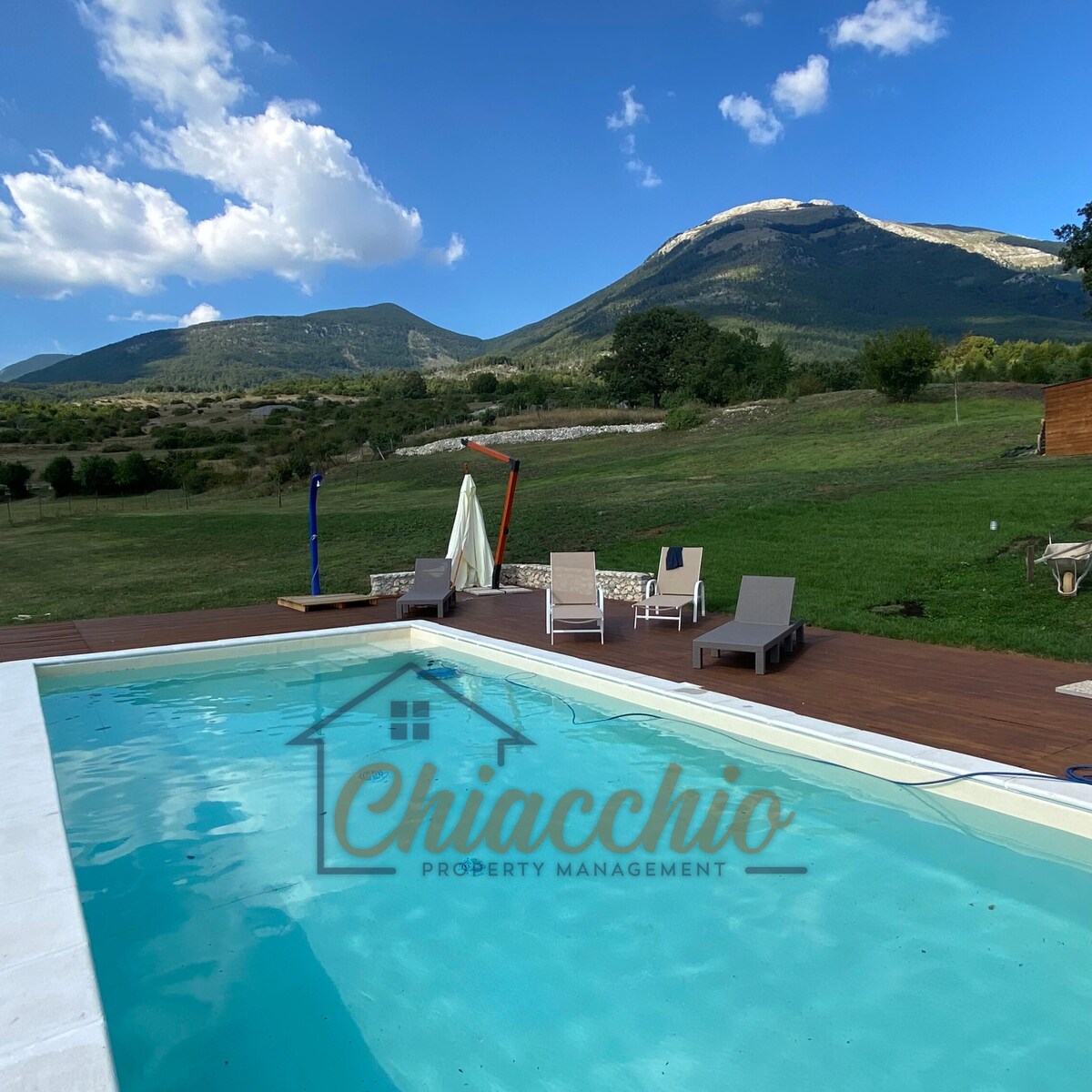 [Vico nel Lazio] Villa la Macchia with Pool/Park