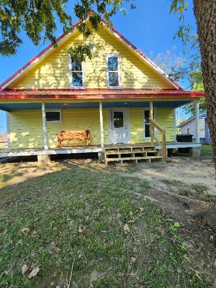 Lazy Daisy Cottage