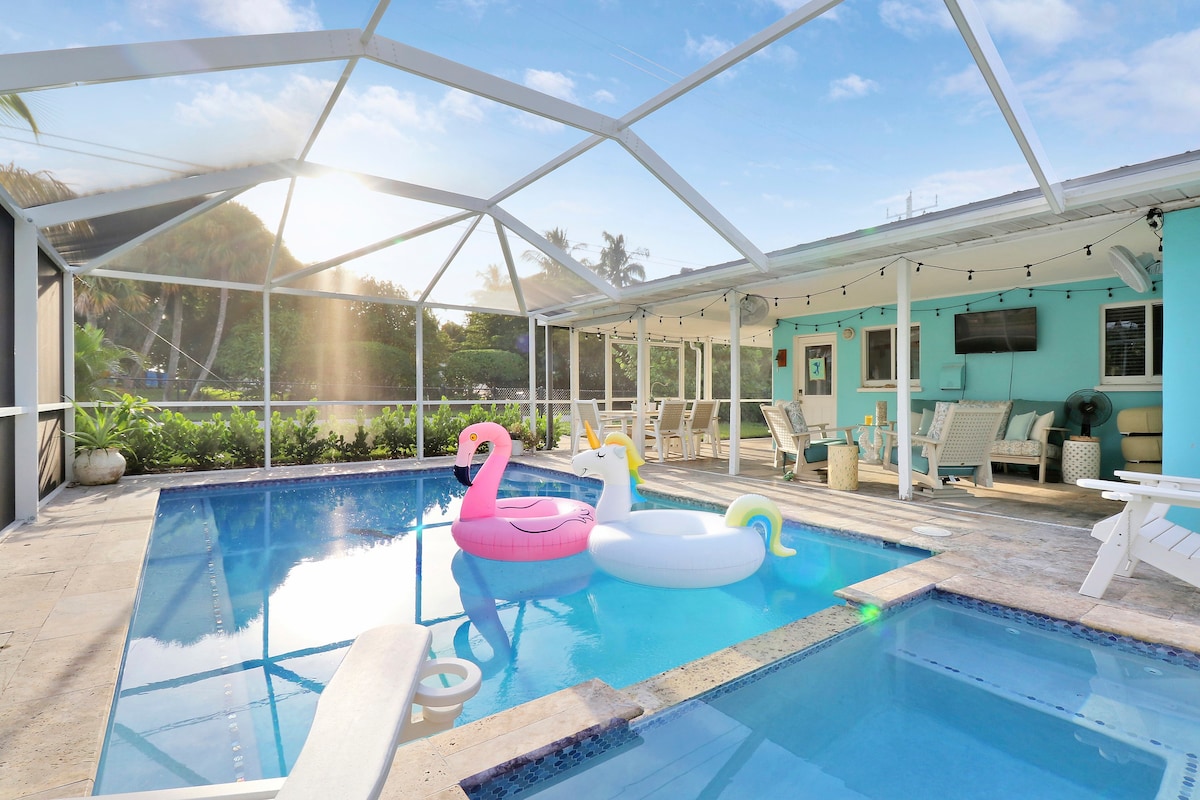 The Jensen Beach Mermaid - Downtown Beach Pool/Spa