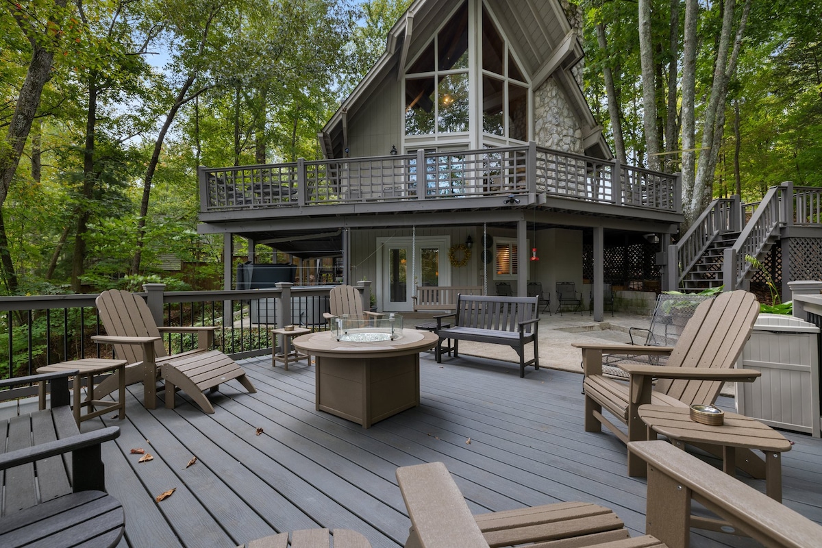 Water's Edge-Dock/Slip, Hot Tub, Fire Pit, SUPs