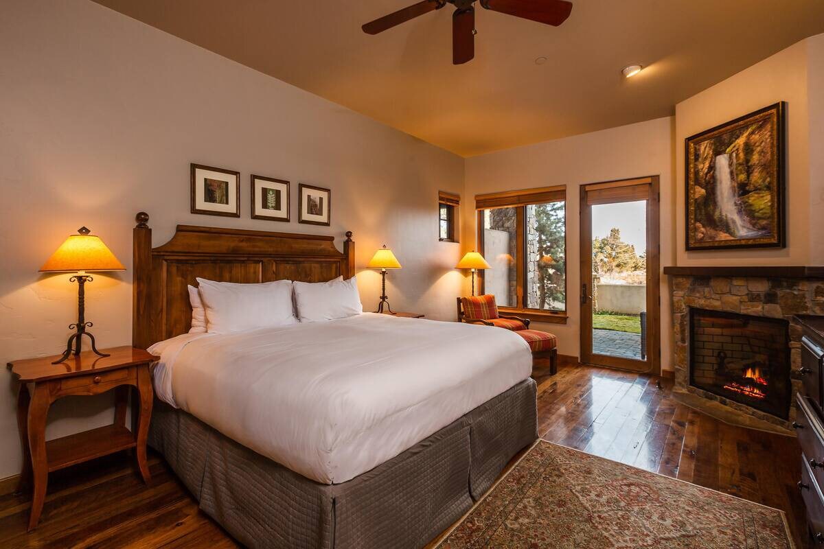 Rustic Elegance in Bend, OR @ Juniper Preserve