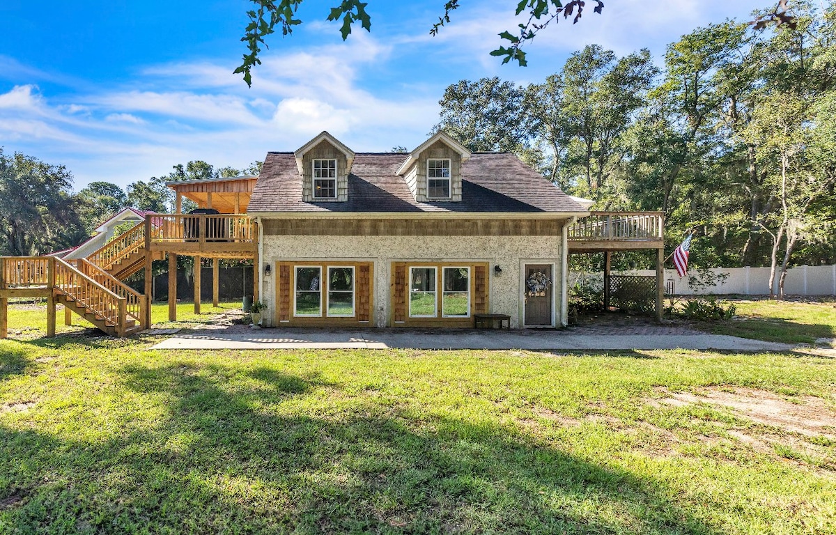 Cottage on Barbour River