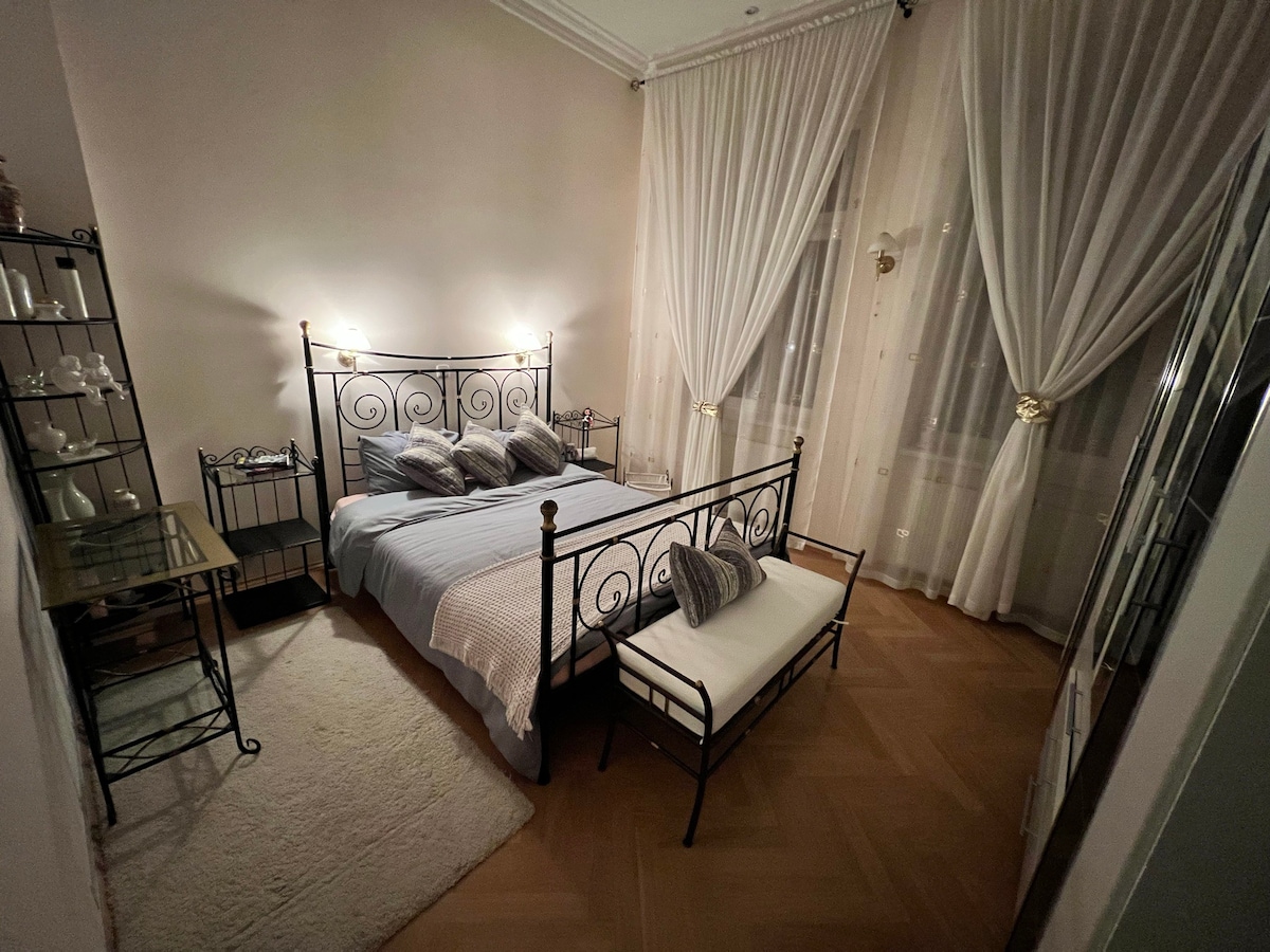 Sadova Luxury Apartment