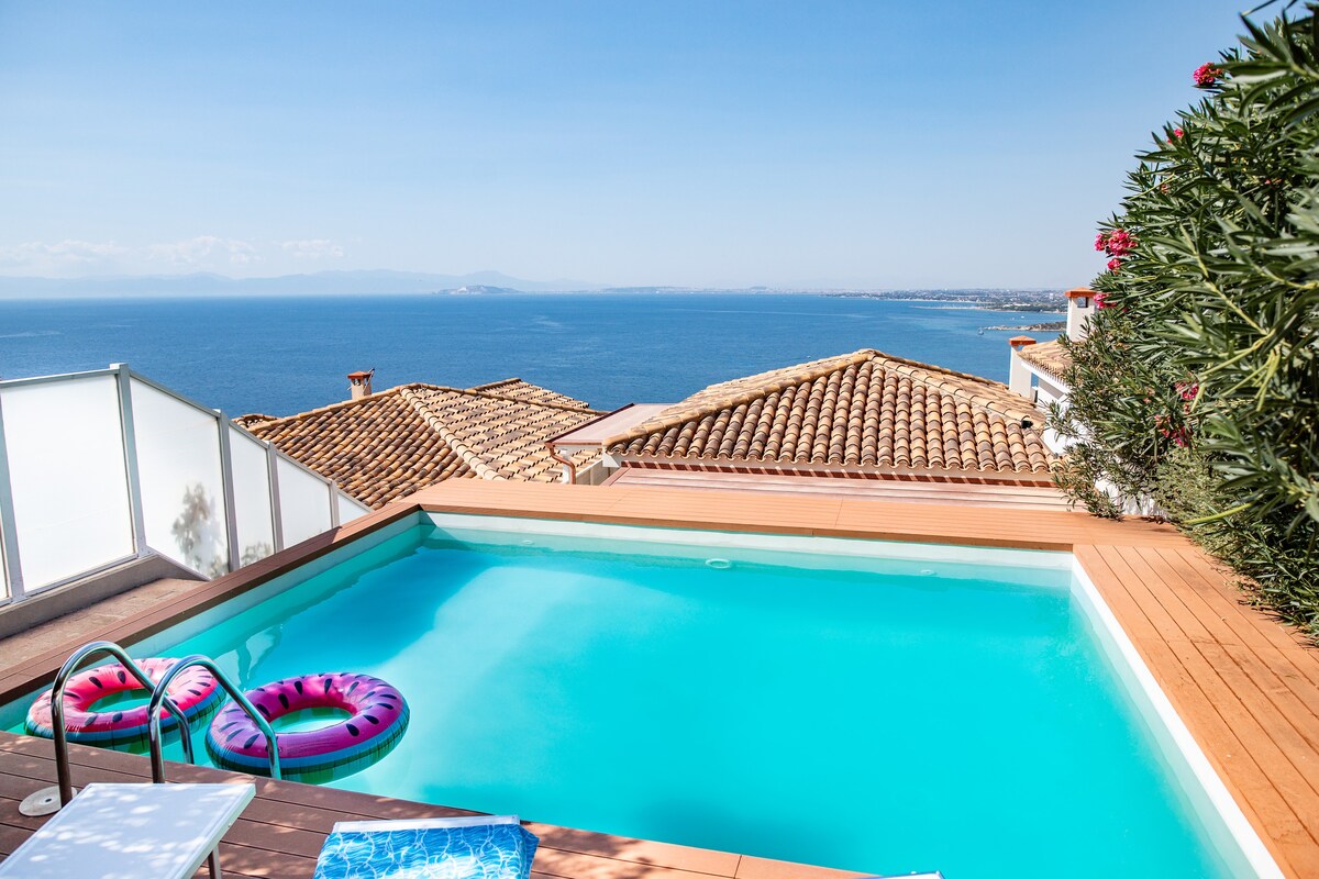 panoramic villa and private pool