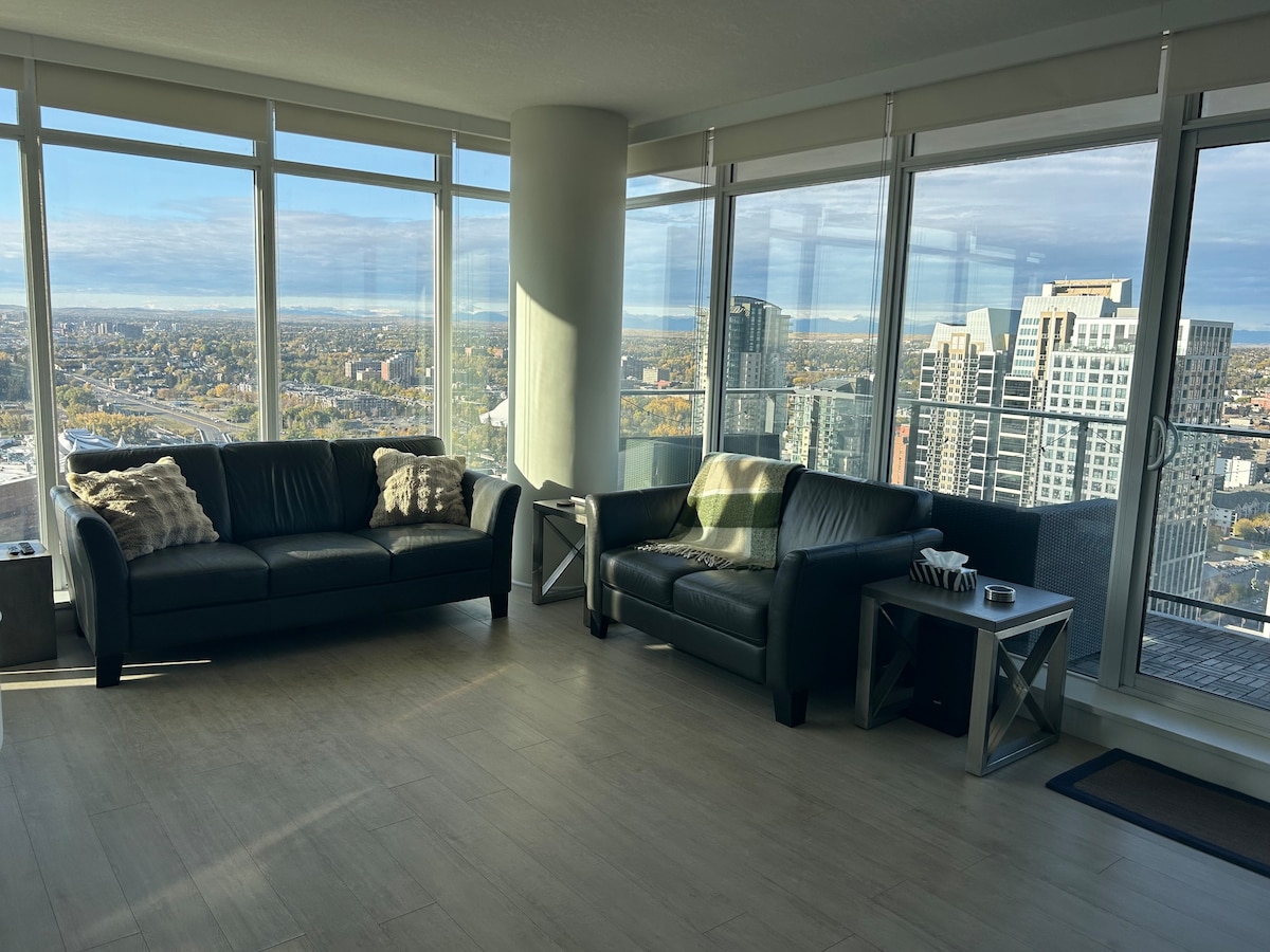 Skyline Condo Downtown Calgary