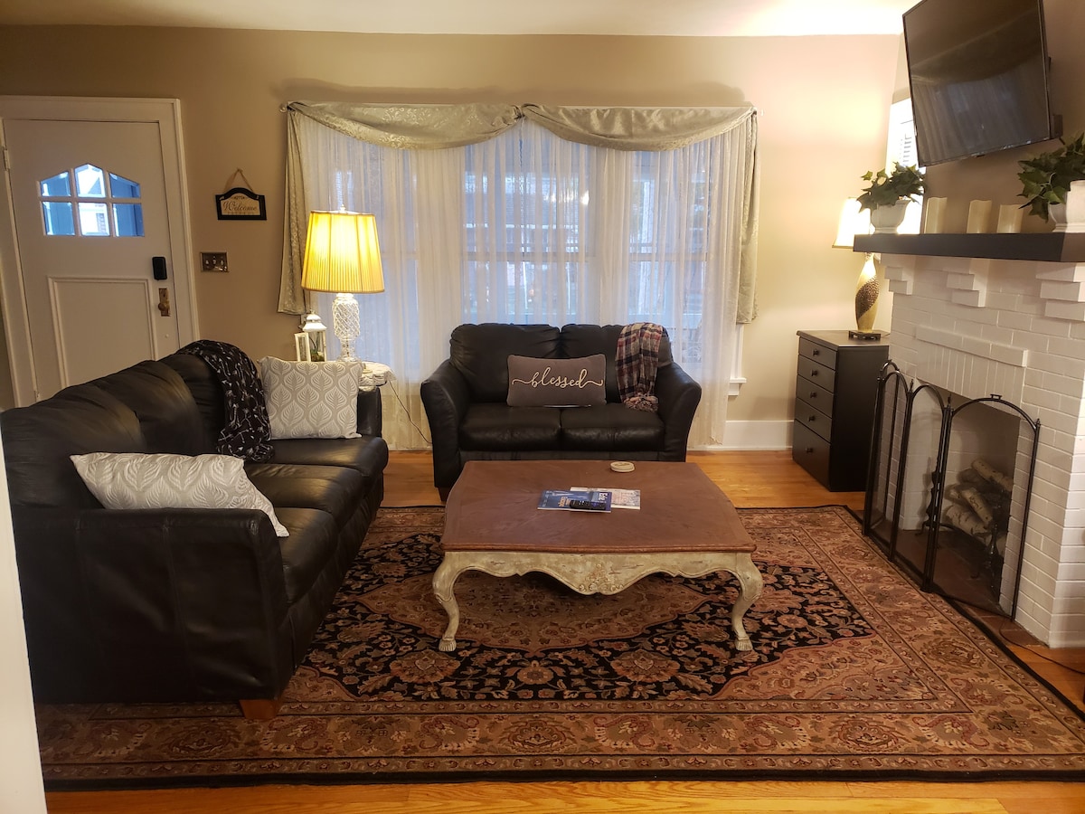 3BR/2BA Gem - Heart of Erie, PA